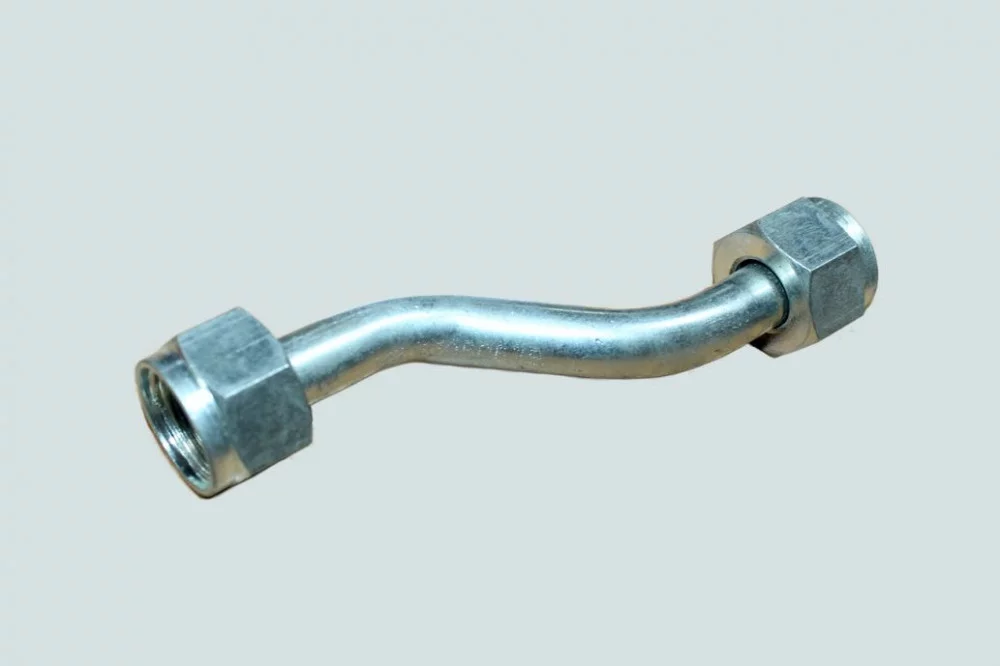 фото трубка слива масла с компрессора (нижняя, металлическая) (6bt)## 3960678 